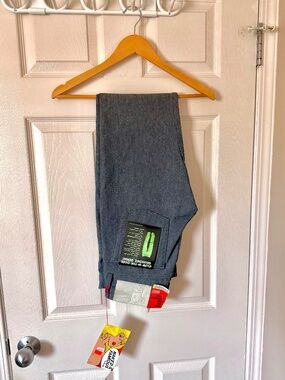 Naked & Famous Glow-in-the-Dark Raw Denim – Weird Guy – 30 x 34 – NWT